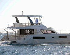 Power Catamaran Shashani Phuket