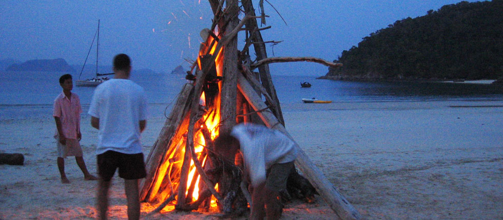 Charter Private Yacht oder Koje für Segeltörn in Mergui Archipel Burma Myanmar